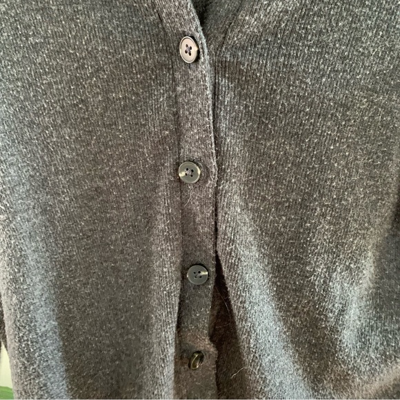 Madewell button up cardigan, grey, XS, fair used condition - Picture 5 of 7